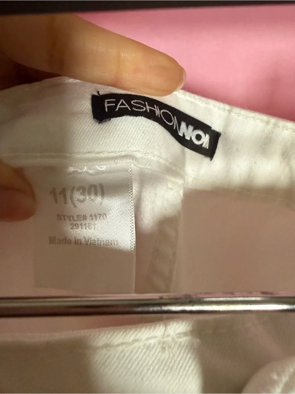 Fashion Nova White Skinny High-Rise Jeans